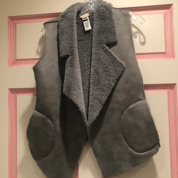 French Connection Charcoal Sleeveless Vest - Picture 1 of 3